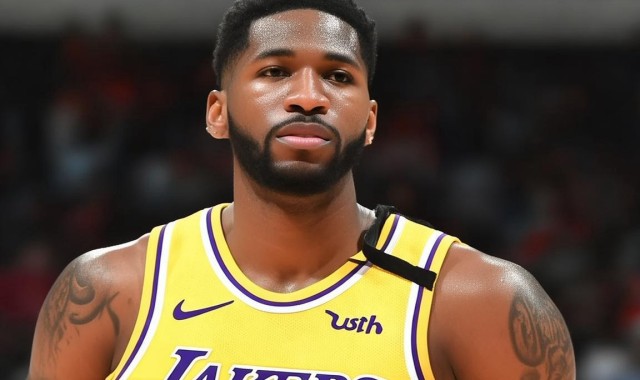 NBA四方交易大揭秘：湖人、火箭、独行侠总经理智慧布局